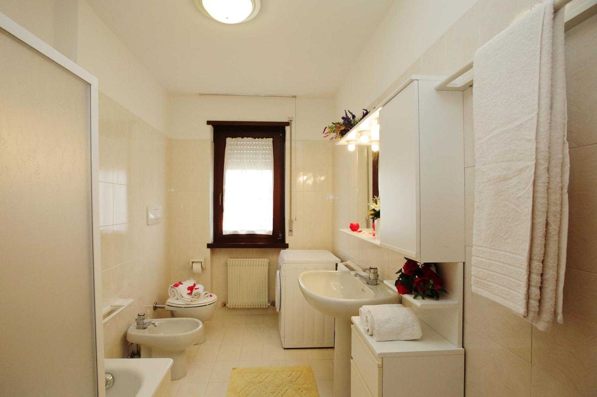 Appartamento Emma - Happy Rentals Riva del Garda Exterior foto