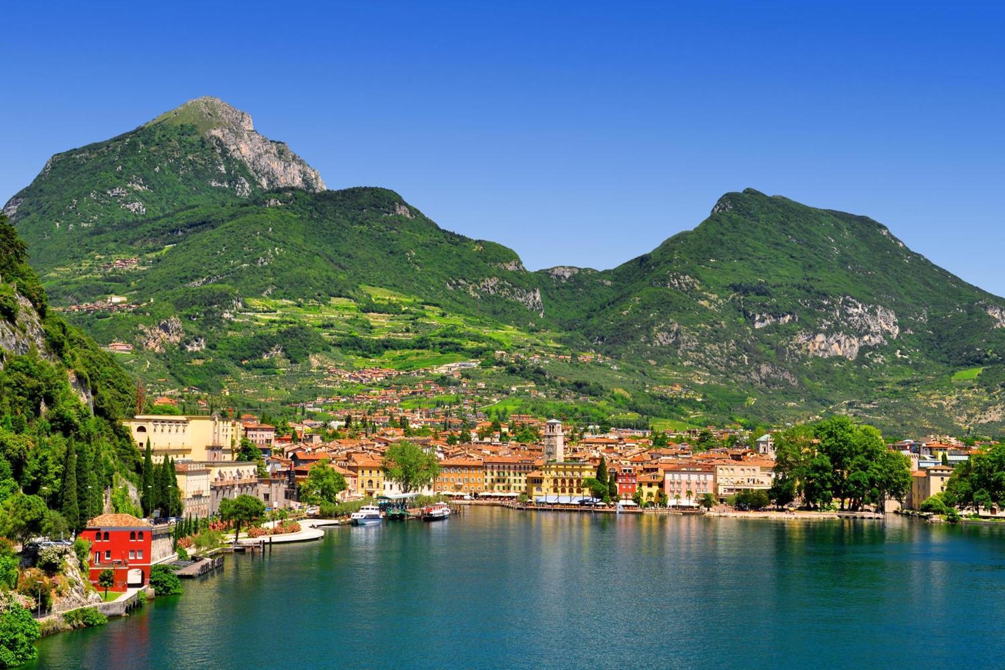 Appartamento Emma - Happy Rentals Riva del Garda Exterior foto