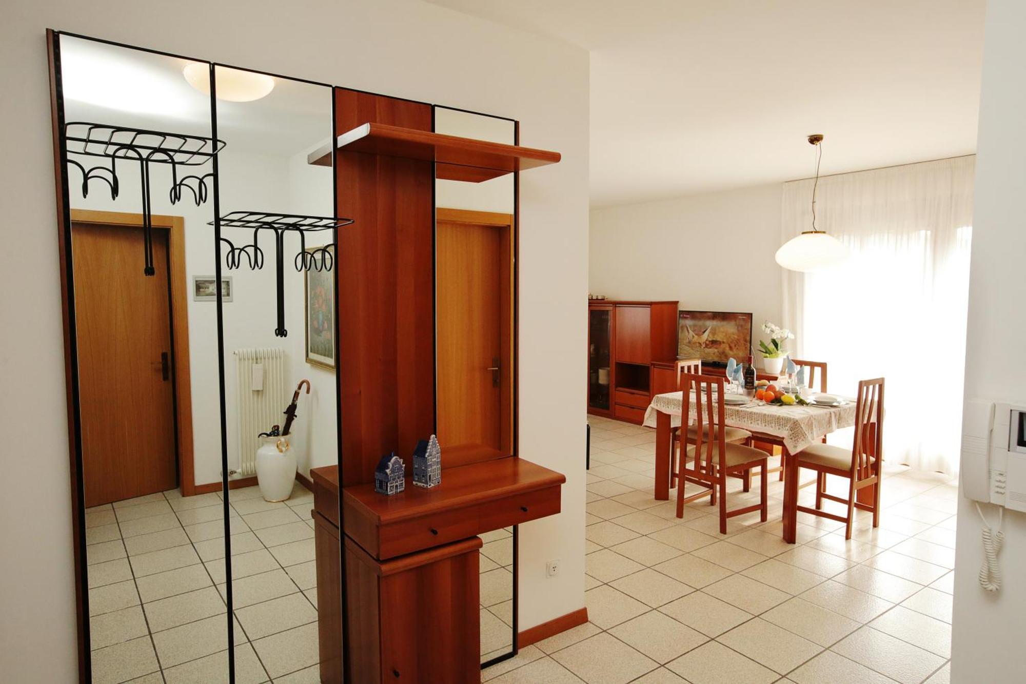 Appartamento Emma - Happy Rentals Riva del Garda Exterior foto